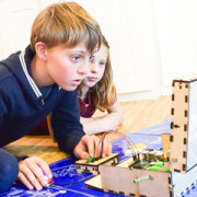 楽しそう！マイクラと電子工作の融合