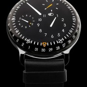 神秘的な腕時計RessenceとApple Watch